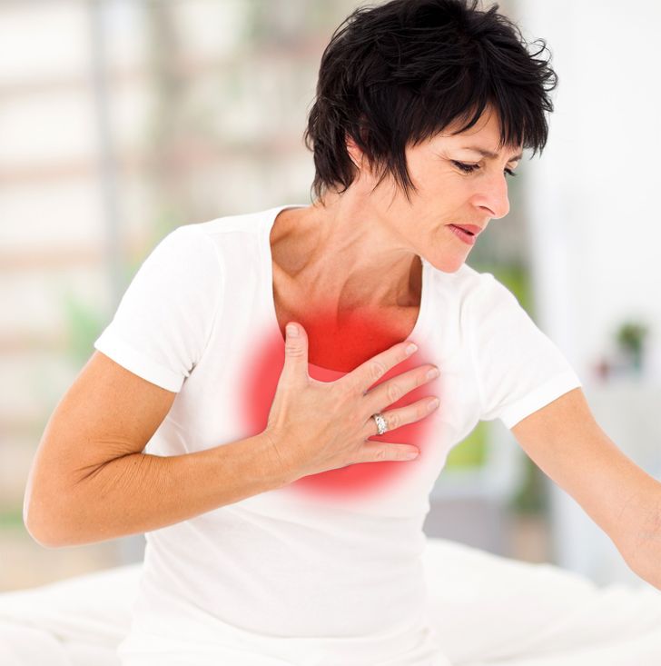 6 Signs That Your Body Desperately Needs More Vitamin B12